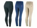 Drei Damen-Reithosen in Dunkelgrün, Blau und Beige mit Vollbesatz. Diese western Reithose sind ideal für Reiterinnen.