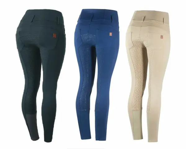 Drei Damen-Reithosen in Dunkelgrün, Blau und Beige mit Vollbesatz. Diese western Reithose sind ideal für Reiterinnen.