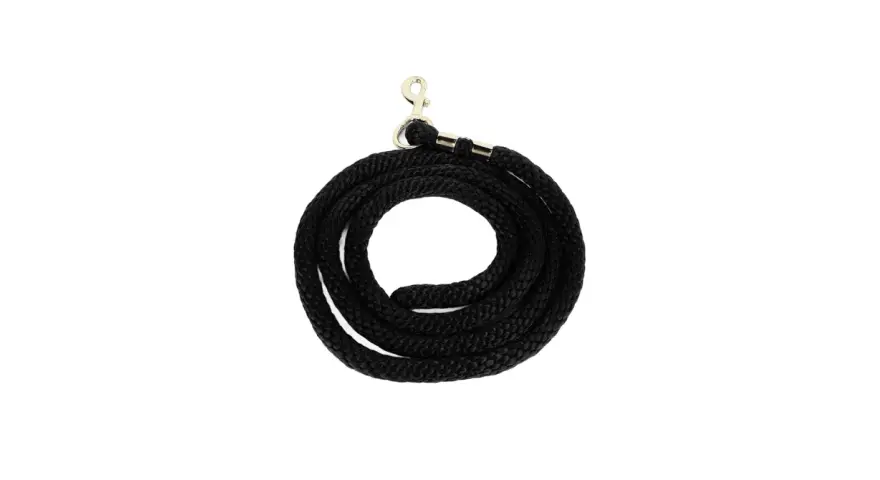 Schwarze Longe mit Karabinerhaken, ordentlich aufgewickelt. Perfekt, um die Longe richtig aufwickeln zu üben.